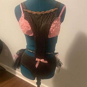 Contouts Dance outfit.  AXS/AS